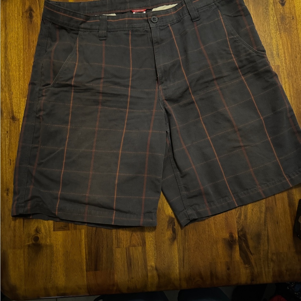The North Face Men's Plaid Shorts - Black and Orange 38W